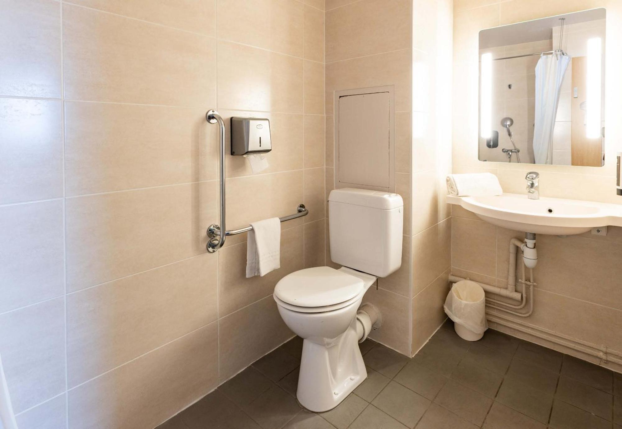 B&B Hotel Rennes Nord St Gregoire Сен-Ґреґуар Екстер'єр фото